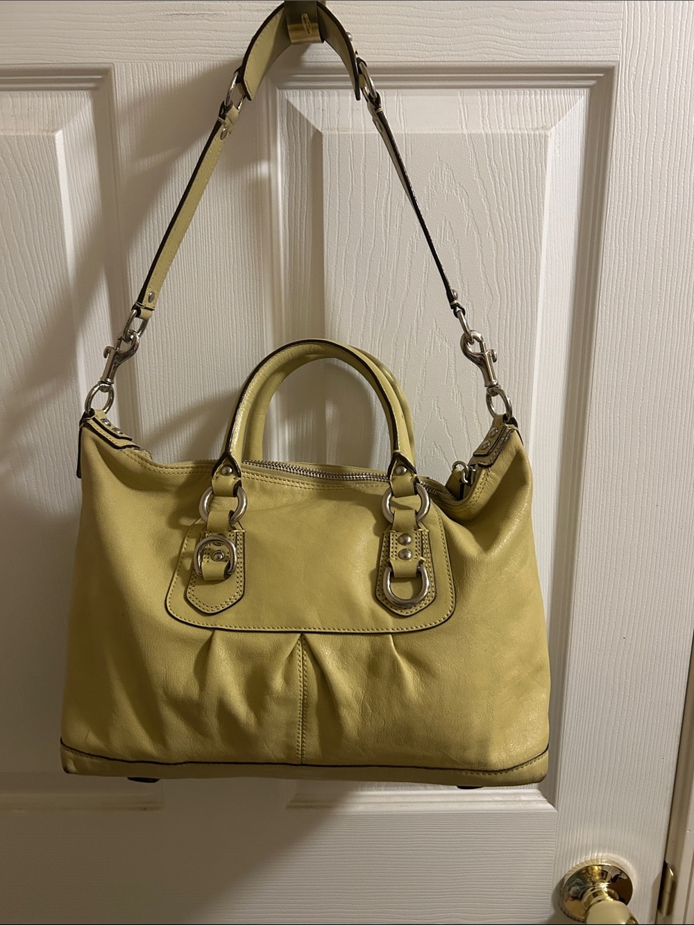 Coach lime green Leather Shoulder Bag with Top Handles - Picture 6 of 16